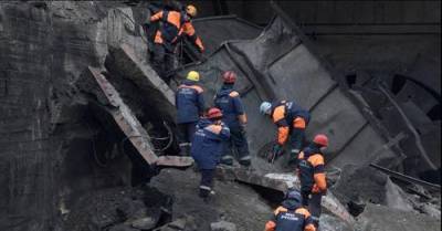 В Приморском крае шахтеры заблокированы завалом под землей, в руднике
