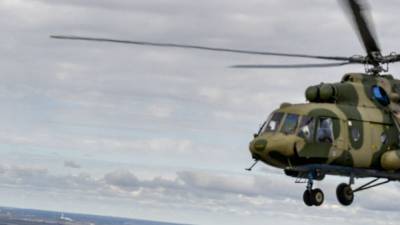 Вертолет Ми-8 экстренно сел в Иркутской области