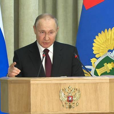 Путин: надзорные органы должны активнее работать над противодействием экстремизму