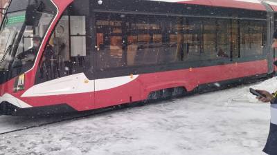 Водитель трамвая на Урале получил травму головы за замечание