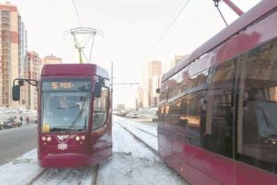 В Казани пассажиры толкали застрявший трамвай, начата прокурорская проверка