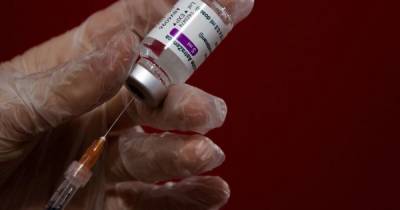 Всемирная организация здоровья рекомендует не останавливать использование вакцины AstraZeneca