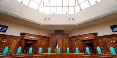 Спецзаседание КСУ: охрана не пустила отстраненного Тупицкого в суд