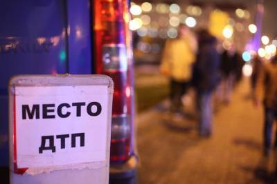 Трамвай и полицейский автомобиль столкнулись на юге Москвы