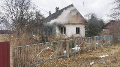 Два человека погибли при пожаре в Дятловском районе