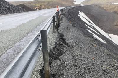 Исландию всколыхнули более 50 000 землетрясений за три недели: фото, видео