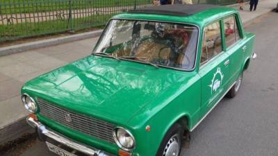 Свою первую машину большинство россиян покупали от отечественного производителя