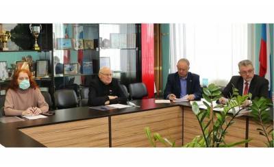 Смоленский оргкомитет зарегистрировал двух кандидатов предварительного голосования
