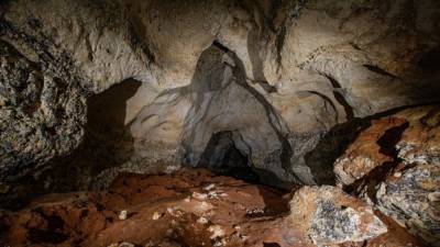 Добровольцы из Франции проведут 40 дней в пещере без света и смартфонов