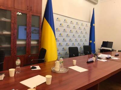 Украинская делегация покинула заседание минской ТКГ