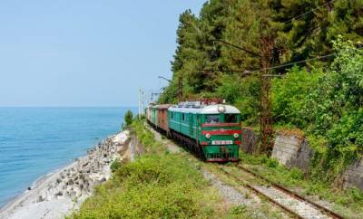 Из Сочи в Абхазию будет ходить поезд, в котором туристы смогут ночевать