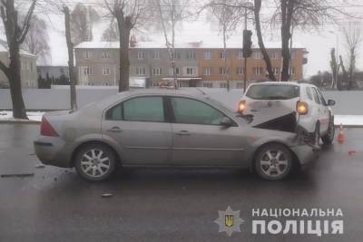 В Тернополе автомобиль с COVID-вакциной попал в ДТП