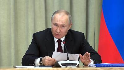 Путин призвал добиться окончательного решения проблемы долгостроев