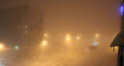 В Луганске погода сошла с ума: с ночи сильный дождь со снегом, туман и гололед