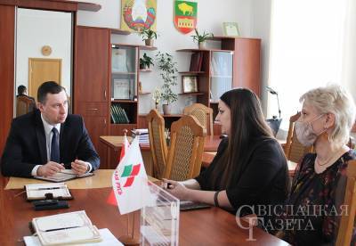 Министр жилищно-коммунального хозяйства Республики Беларусь Андрей Хмель провел прием граждан в Свислочи