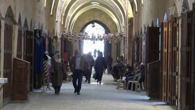 В Алеппо реставраторы из руин восстанавливают исторические здания крытого рынка Аль-Мадина