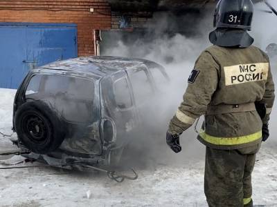 В Челябинской области машина загорелась из-за газового баллона: в МЧС рассказали, что делать в этой ситуации
