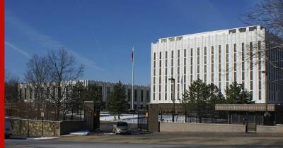 Об угрозе обрушения отношений с США предупредили в посольстве России
