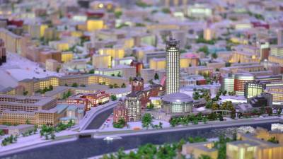 Еще 50 зданий и улиц теперь можно детально рассмотреть в павильоне "Макет Москвы"