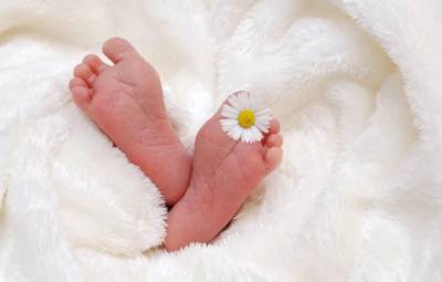 В России снижается число оставленных матерями новорожденных