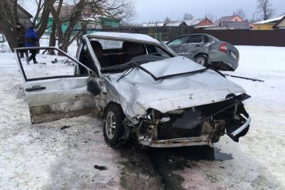В Бондарском районе 14-летний подросток сел за руль и врезался в «Lada Kalina»