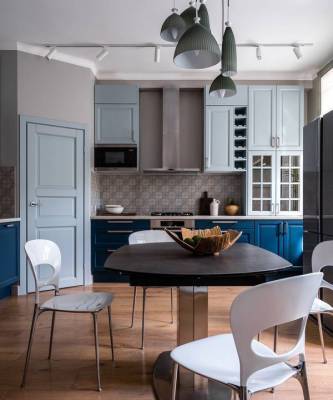 Двухцветные гарнитуры на кухне: 30+ вдохновляющих примеров