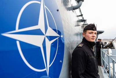 НАТО планирует восемь учений с украинским флотом у берегов Крыма