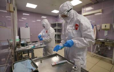 Статистика по коронавирусу в России: за сутки 9 803 новых заразившихся