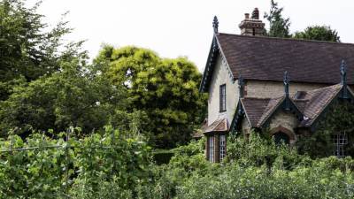 Коронакризис вызвал резкий рост цен на загородные дома