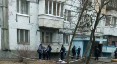 В Запорожье пьяный мужчина выбросил с 9 этажа 6-летнюю девочку
