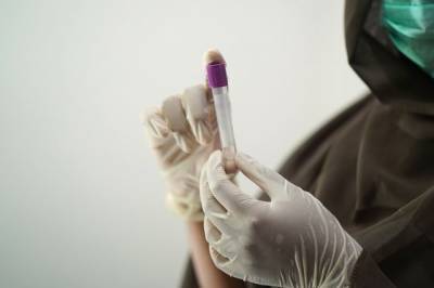 За сутки в России выявили 9 803 заразившихся коронавирусом