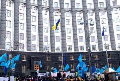 «Ожидает самый худший сценарий»: украинское СМИ назвало две причины, по которым Украину ждёт печальное будущее