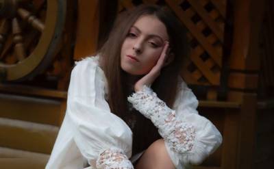 16-летняя дочь Поляковой прокачала в спортзале упругое тело на зависть ровесницам: "юная красотка"