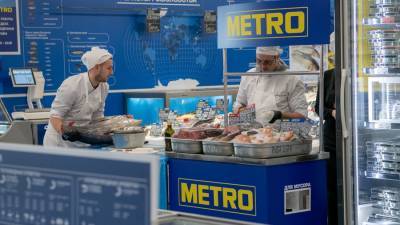 Metro усилила контроль за продуктами после сообщений о возможном отравлении