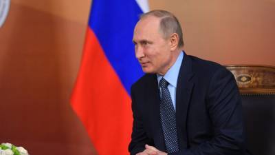 В Кремле не исключили возможности присутствия Путина на концерте в "Лужниках"