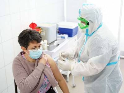 Вакцинированных от COVID-19 в Украине уже более 80 тысяч