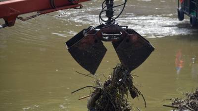 В ТиНАО в течение недели завершат очистку затороопасных участков рек