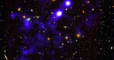 В космической паутине ученые обнаружили миллиарды карликовых галактик (фото)