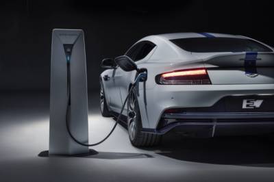 Aston Martin выпустит электрические спорткар и кроссовер в 2025 году