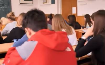 Одесским школьникам разрешили не сдавать экзамены, но не всем: кого коснется