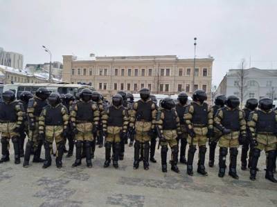 В Петербурге оставили в СИЗО обвиняемого в нападении на сотрудника ГИБДД на митинге