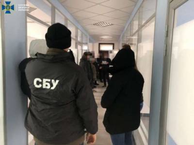В Киеве псевдоброкеры выманивали деньги у иностранцев