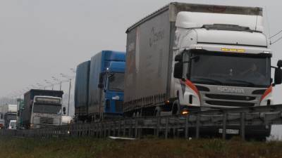 Новые правила въезда в Москву грузовиков массой более 3,5 т заработают на месяц позже