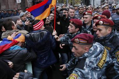 Политико-правовой хаос: эксперт прокомментировал ситуацию в Армении