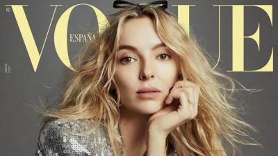 Звезда сериала "Убивая Еву" снялась для испанского Vogue: изысканный образ