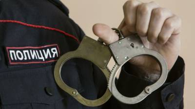 Новгородских чиновников задержали за оказанные дорожникам привилегии