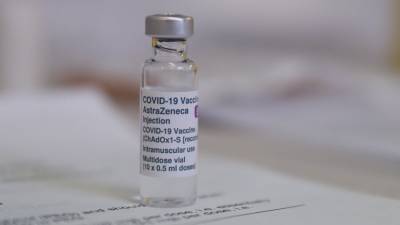 Британский регулятор не нашел связи между образованием тромбов и вакциной AstraZeneca
