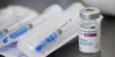 Британский регулятор не увидел связи между образованием тромбов и вакциной AstraZeneca