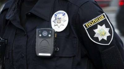 В Одессе мужчина откусил полицейскому часть пальца