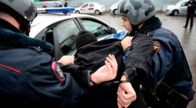 В Ростове-на-Дону экс-сотрудника полиции поймали на крупной взятке